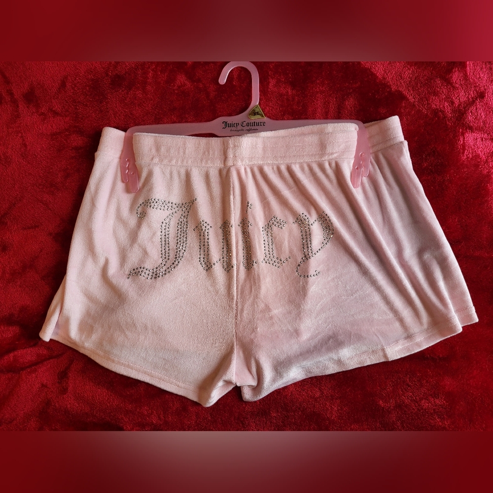 Light pink Juicy shorts